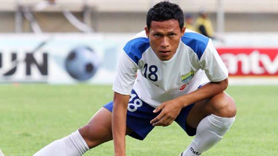 Jajang Sukmara saat masih membela Persib Bandung. Copyright: © indolivescore.com